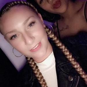 Meet your Posher, Teelin